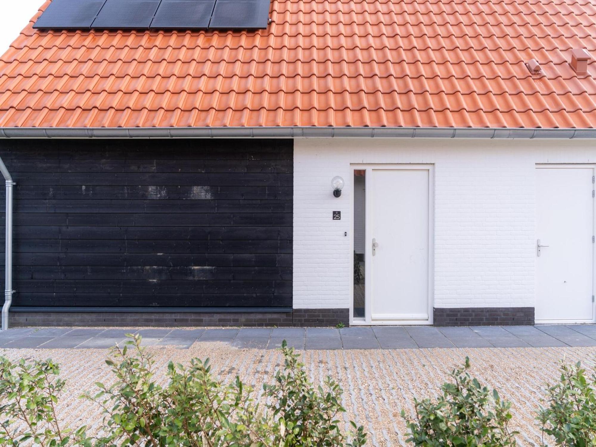 Luxurious With Garden And Parking Hébergement de vacances *